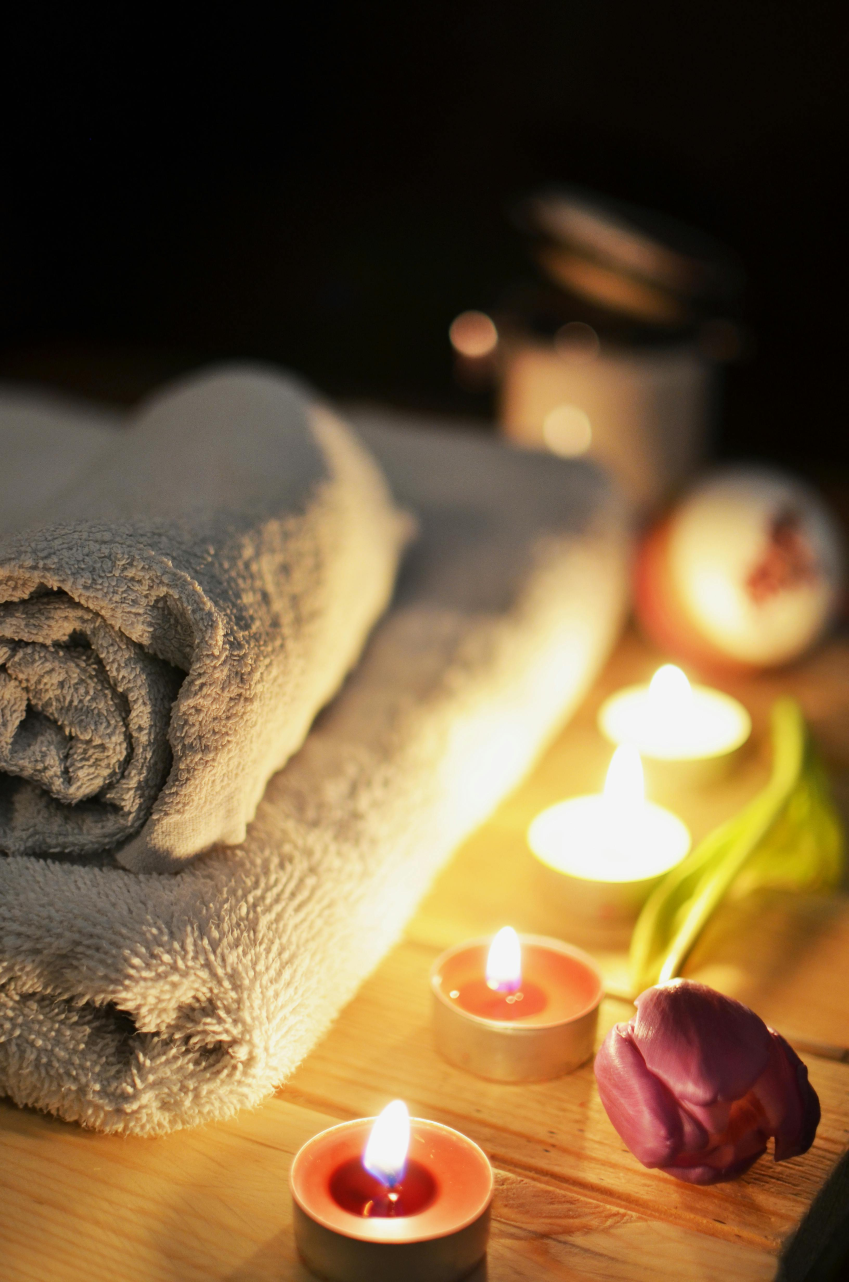 love romantic bath candlelight 3188.webp